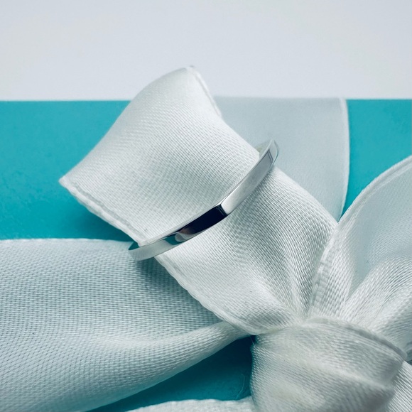 Tiffany & Co. Frank Gehry Narrow Torque Square Ring Size 4 in Silver with Pouch - Picture 4 of 9